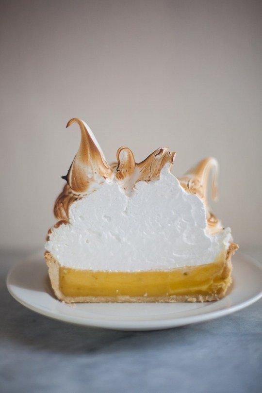 A pergunta que não quer calar: você deixaria sua piriquita branca? Pois é! Dilema maior que os cabelos lá de cima, não é verdade? 